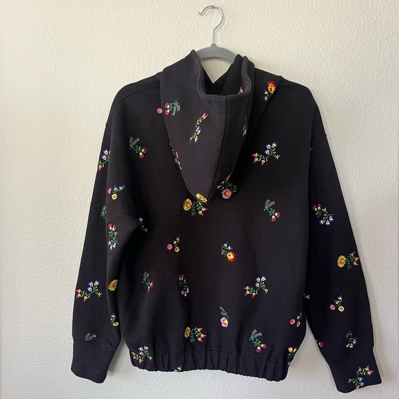 URLAZH Black Floral Embroidered Two Piece Loungewear Sweatsuit Women’s Size S - Picture 4 of 16